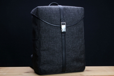 <h5>8835 36</h5><p>Rucksack mit 4 Steckfächern, Reißverschlußfach und Laptopfach. Maße: 31,5 x 41 x 14 cm</p>